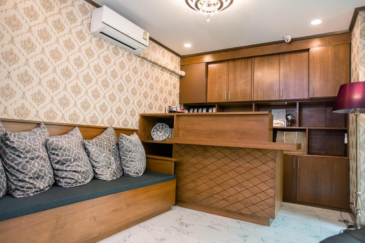 De Thaphae Chiangmai Hotel เชียงใหม่ ภายนอก รูปภาพ