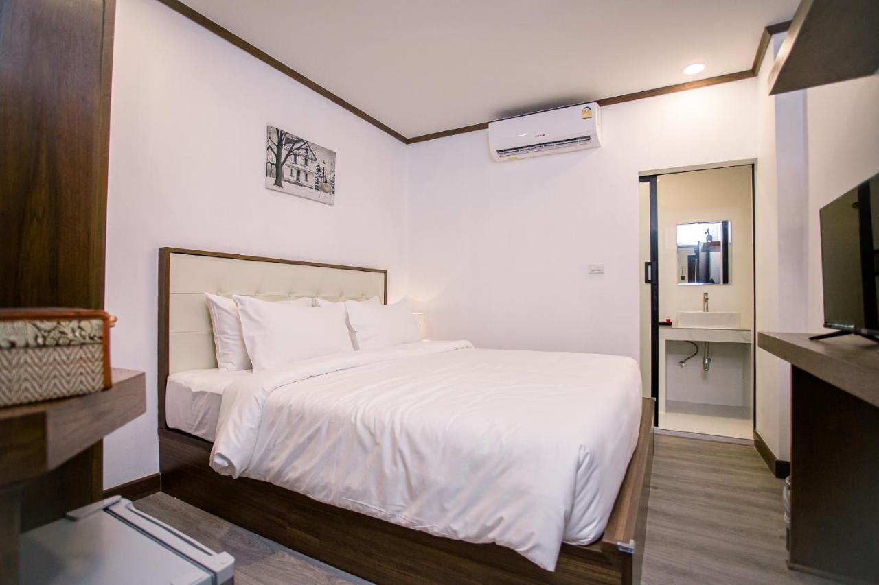 De Thaphae Chiangmai Hotel เชียงใหม่ ภายนอก รูปภาพ