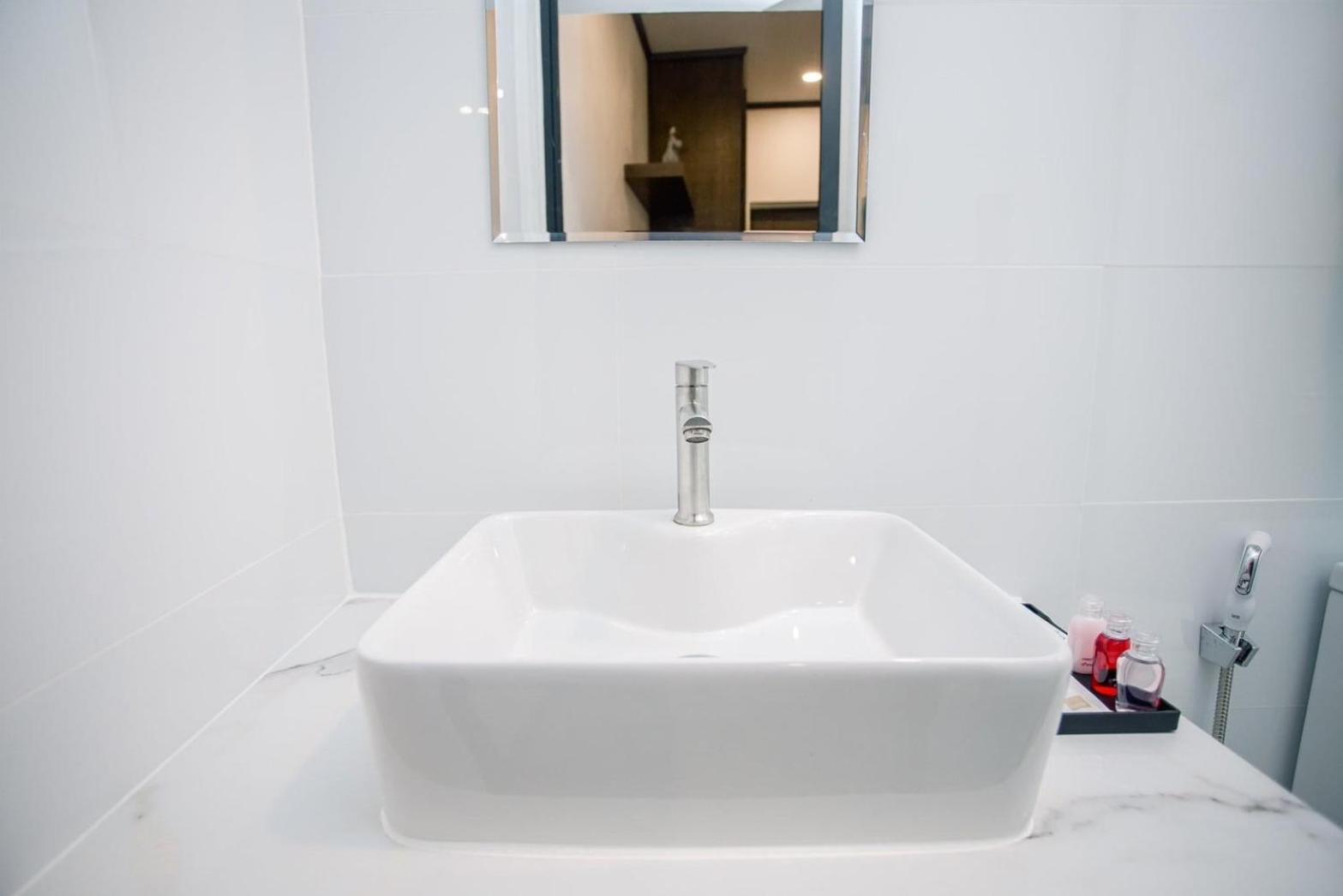 De Thaphae Chiangmai Hotel เชียงใหม่ ภายนอก รูปภาพ